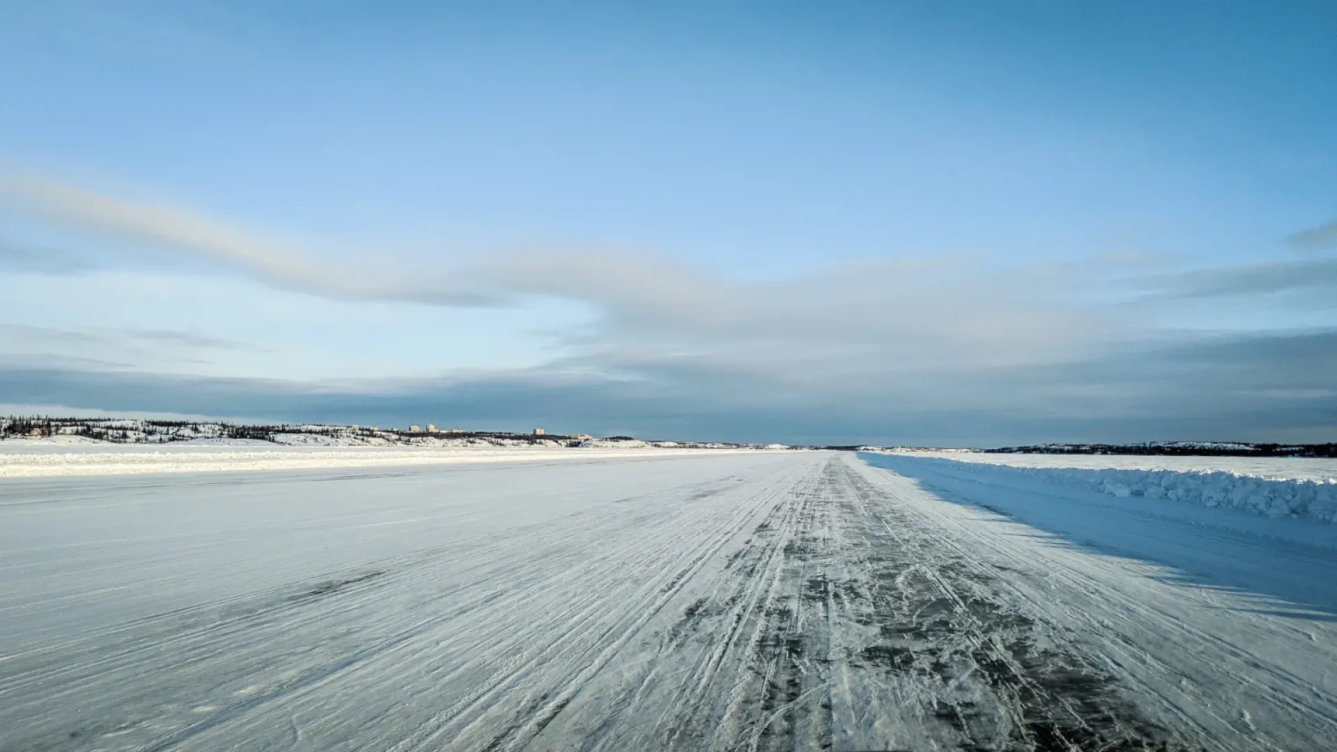A photo of the Dettah Ice Road