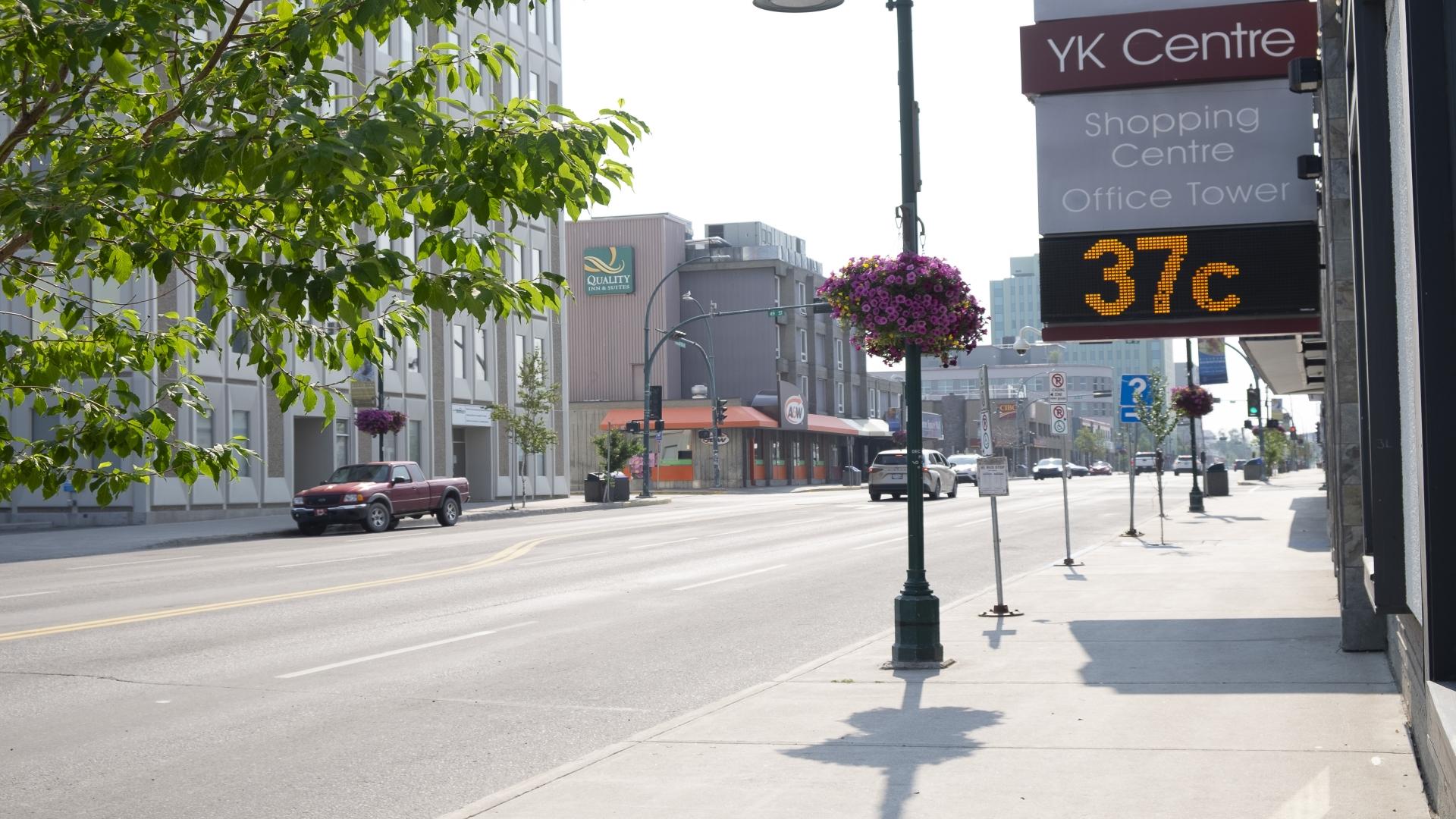 +37 Digital Sign Downtown YK - Bill Braden